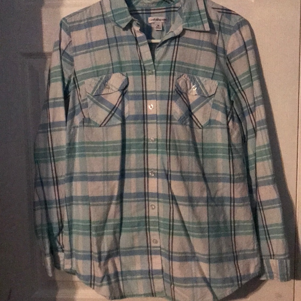 Croft & Barrow Women’s Plaid Button Up
